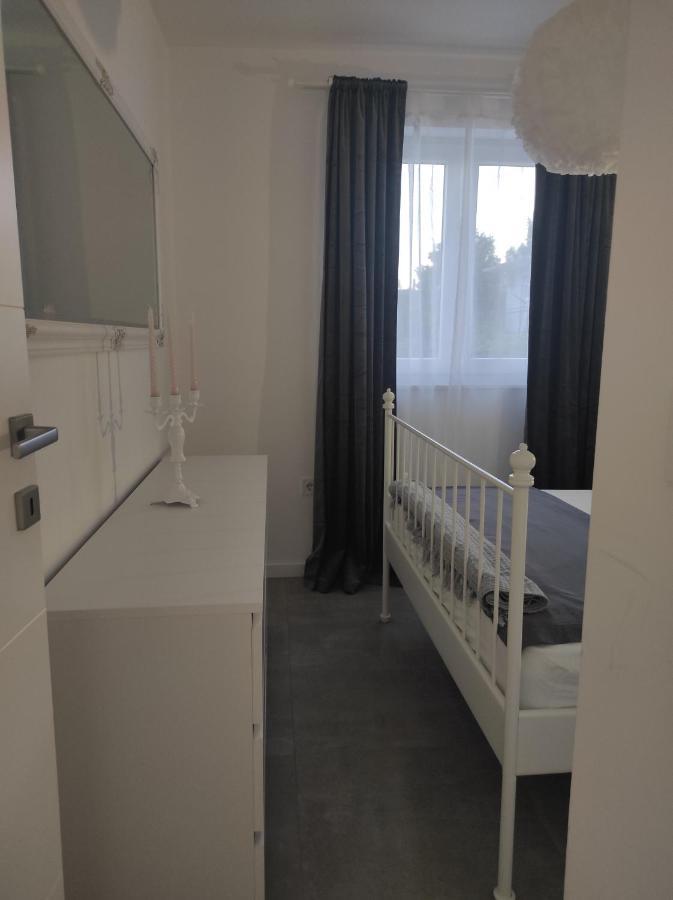 Appartamento Ema Primošten Esterno foto